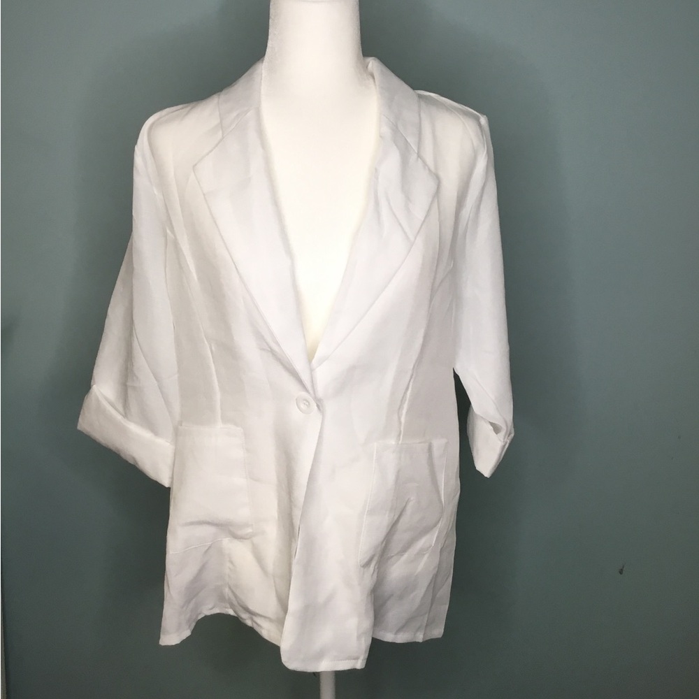 Women’s Blazer Mid-length - Size Various - NWT.                    40 - 42